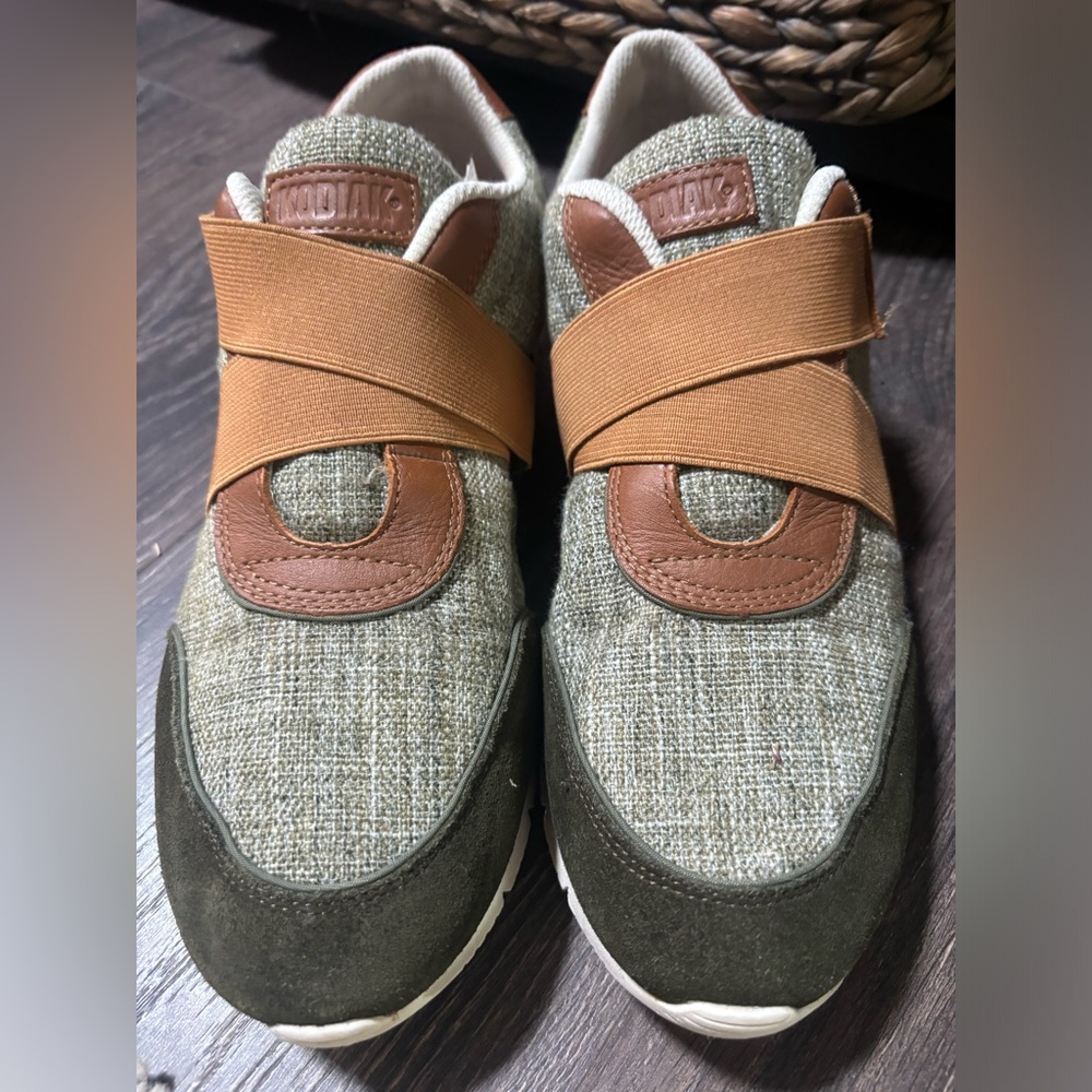 Kodiak dress sneakers,suede/leather size 9 with Velcro strap